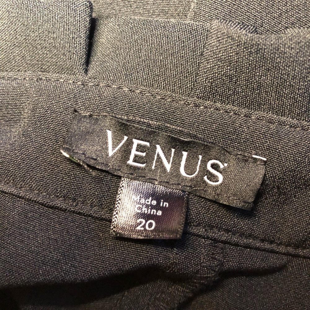 VENUS Women's Black Shorts size 20 NWT 🖤✔️ - Picture 11 of 12